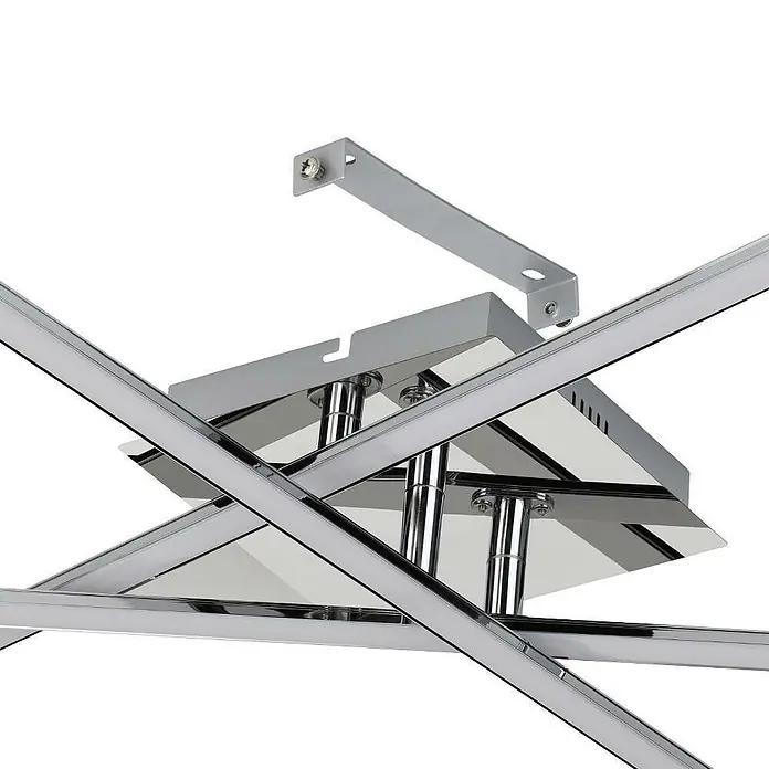 Eglo LED-Deckenleuchte Lasana 1 - 18 W, L x B x H: 50 x 16 x 9,5 cm, Chrom, Warmweiß - Nahaufnahme einer modernen Chrom-Deckenleuchte mit einem quadratischen Design und LED-Beleuchtung, die ein elegantes Ambiente schafft.