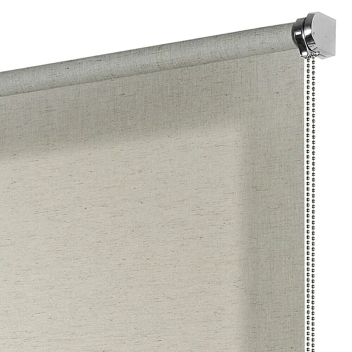 Estor enrollable Roll-up Scandi - An x Al: 100 x 250 cm, Piedra arenisca, Unicolor - Primer plano de un elegante estor enrollable beige con cadena de bolas. Perfecto para espacios modernos, proporciona privacidad y control de luz.