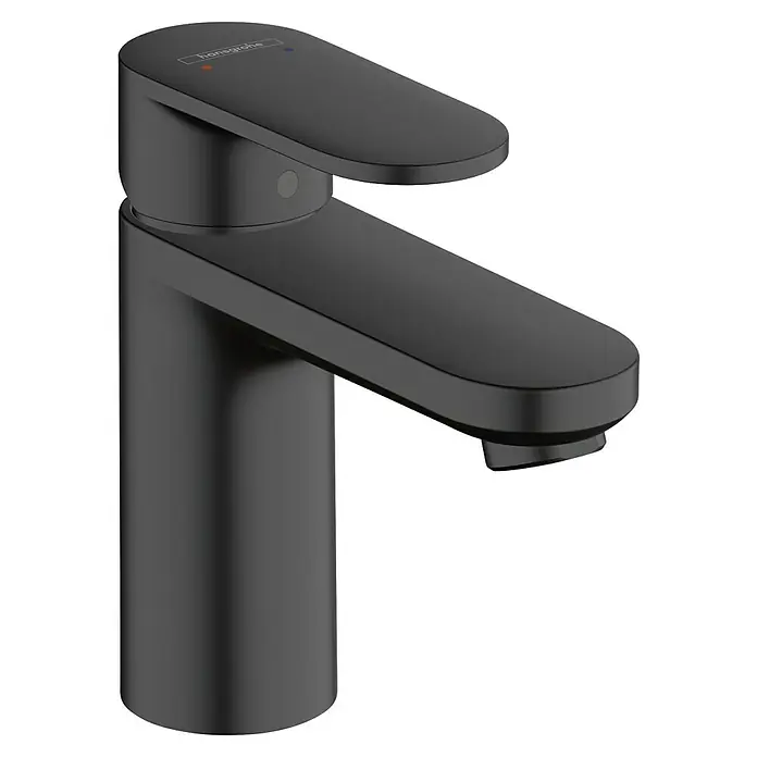Hansgrohe Vernis Blend Waschtischarmatur 100 - Schwarz - Eine Nahaufnahme einer mattschwarzen Hansgrohe Armatur, die ein modernes und minimalistisches Design für Badezimmer oder Küchen präsentiert.