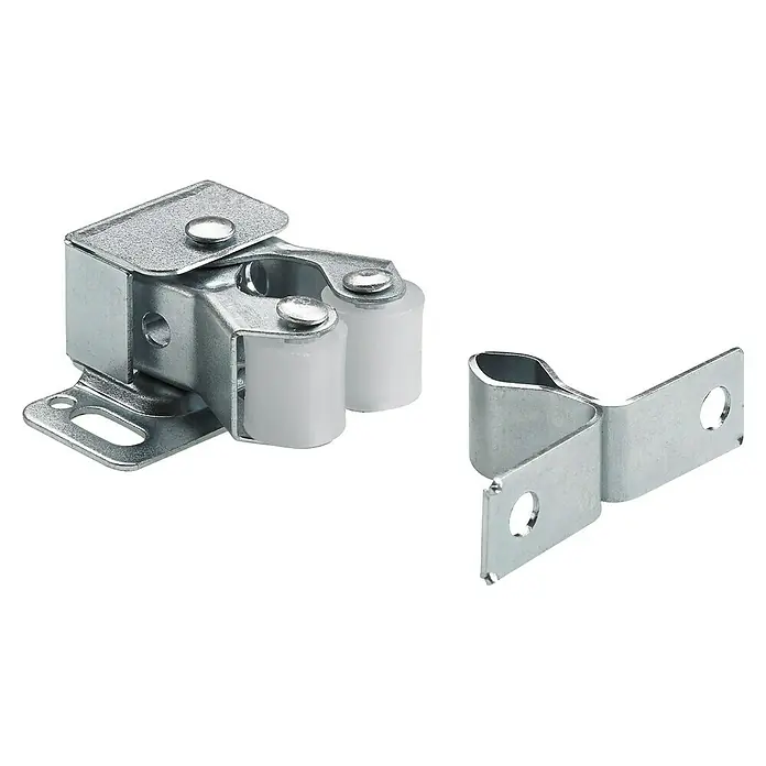 Hettich Rollenschnapper - Stahl, Verzinkt - Auf diesem Bild sind Rollenriegel-Türverschlüsse aus Metall zu sehen, die für einen sicheren Verschluss von Türen und Möbeln verwendet werden.