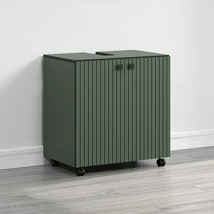 Trendteam Niklas Waschtischunterschrank - B x T x H: 60 x 42 x 64 cm, Grün, Strukturiert - Stilvoller grüner Badezimmerschrank mit Lamellenfront, schwarzen Akzenten und Rollen für einfache Mobilität. Perfekt für moderne Badezimmer.