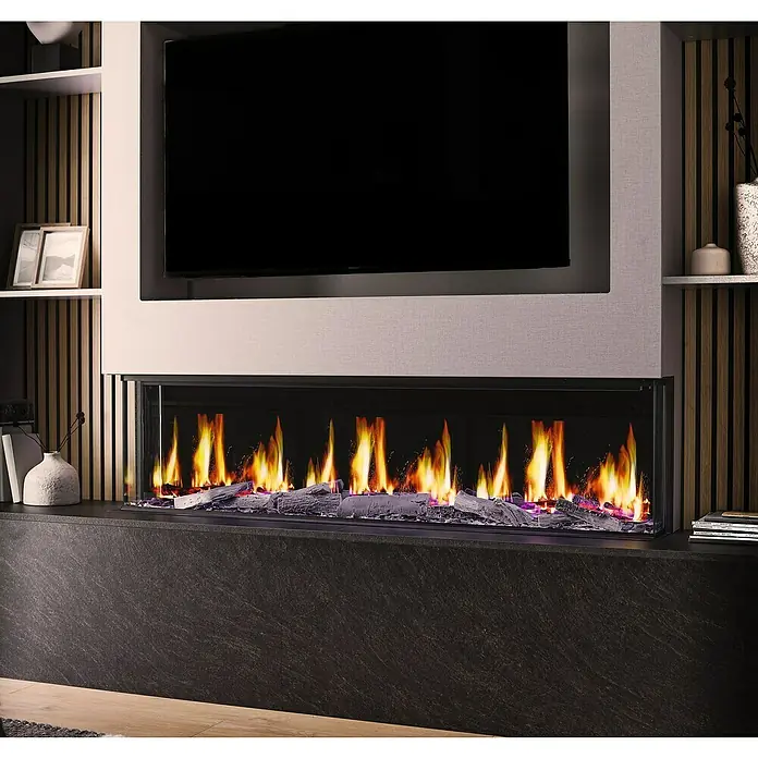 Focalpoint Chimenea eléctrica Ennolux LCD 59 - Negro, 1.400 W, L x An x Al: 21,9 x 152,5 x 53 cm - Primer plano de una chimenea eléctrica moderna con llamas y troncos simulados, instalada bajo un televisor.