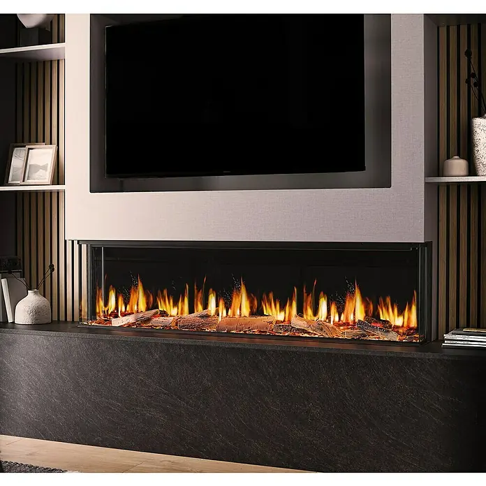 Focalpoint Chimenea eléctrica Ennolux LCD 59 - Negro, 1.400 W, L x An x Al: 21,9 x 152,5 x 53 cm - Una chimenea moderna con llamas simuladas debajo de un televisor, integrada en una pared multimedia elegante con estanterías.