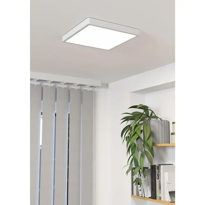 Eglo Fueva 5 LED-Deckenleuchte - 20 W, 28,5 x 28,5 x 2,8 cm, Weiß, Neutralweiß - Moderne quadratische LED-Deckenleuchte mit schlankem, weißem Rahmen, die helles, effizientes Licht für jeden Raum bietet. Ideal für Wohn- und Arbeitsbereiche.