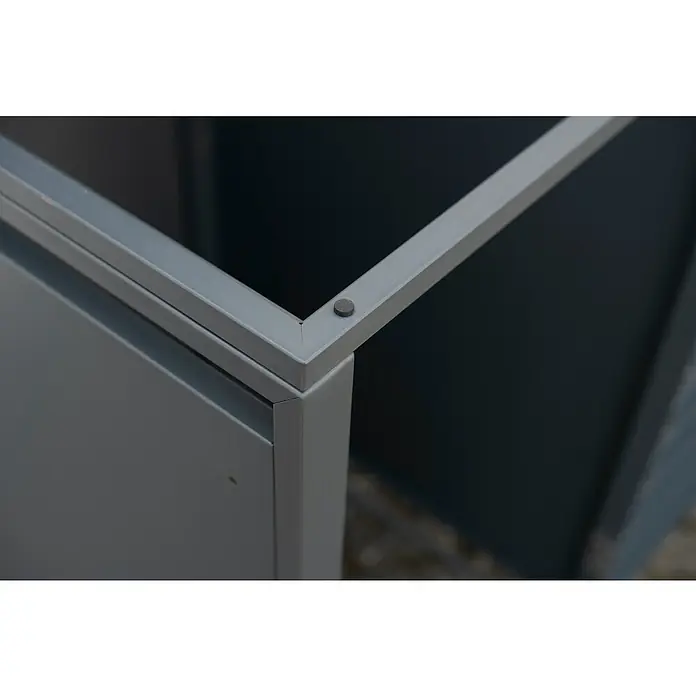 Westmann Mülltonnenbox Kubus - Stahl, Anthrazit, Geeignet für Anzahl Mülltonnen: 4 Stk. - Detailaufnahme einer modernen grauen Pflanzbox mit sauberer Verarbeitung und minimalistischem Design.