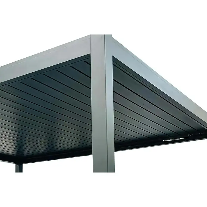 DWS Outdoor Pergola Delux Comfort - L x B x H: 394,4 x 290,4 x 250 cm, Farbe Gestell: Anthrazit, Aluminium, Motor - Untersicht einer modernen Pergola mit dunkelgrauen Lamellen-Dachpaneelen und hellgrauem Metallrahmen.