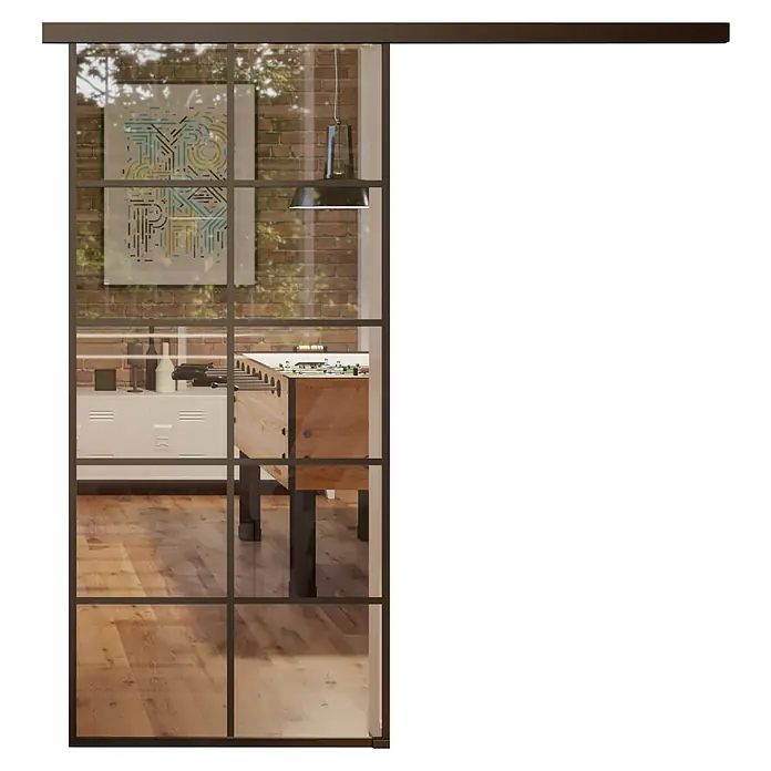 Room Plaza Slimwork Schiebetür-Komplettset Typ 8 - 940 x 2.060 mm, Klarglas - Dunkelbraune Schiebetür aus Metall und Glas, die einen Innenraum mit Kickertisch zeigt.