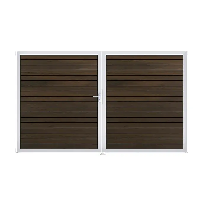 GroJa Gartentor Rhombus - 300 x 180 cm, Walnuss (EV1), DIN Anschlag: Links - Zweiflügelige Tür mit dunkelbraunen horizontalen Lamellenpaneelen und weißem Rahmen, mit weißem Griff.