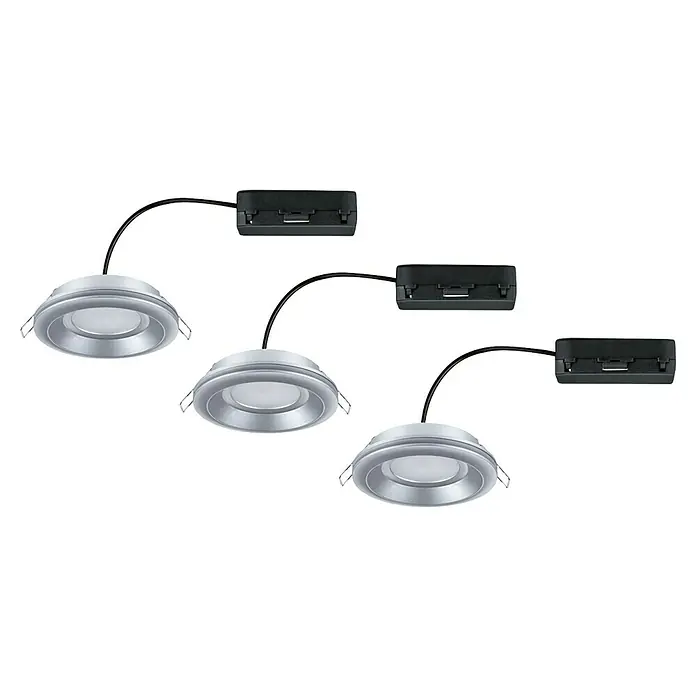 Paulmann Einbauleuchten-Set Sormus - 19,5 W, Ø x H: 10 x 3,3 cm, Chrom matt, 3 Stk., Warmweiß - Nahaufnahme von drei LED-Einbaustrahlern mit silberner Blende und schwarzen Anschlusskästen. Ideal für modernes Wohndesign.