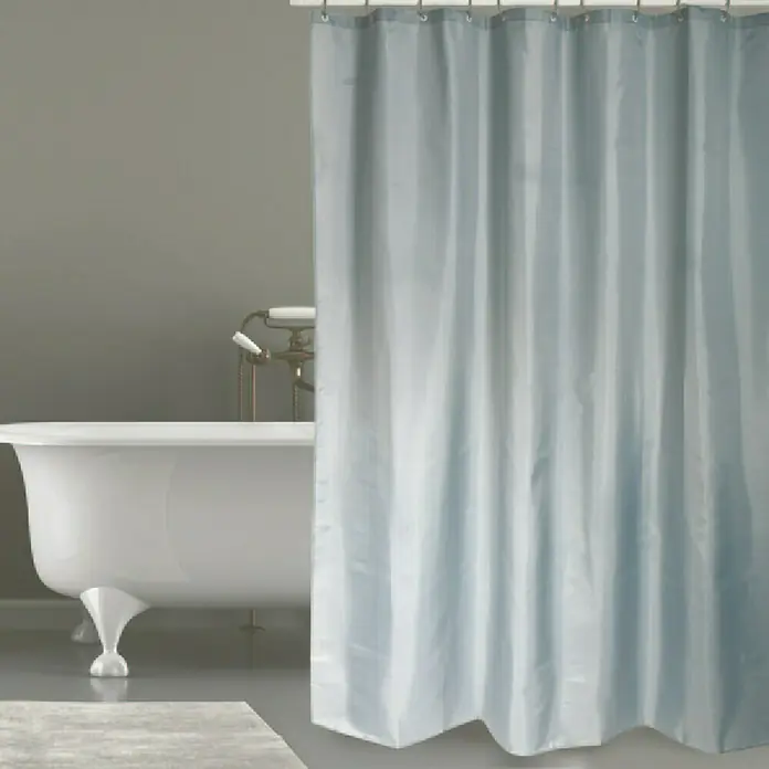 Venus Cortina de baño - An x Al: 180 x 200 cm, Plástico, Gris - Elegante vista del baño con una bañera blanca y una cortina de ducha azul claro que emana una atmósfera relajante.