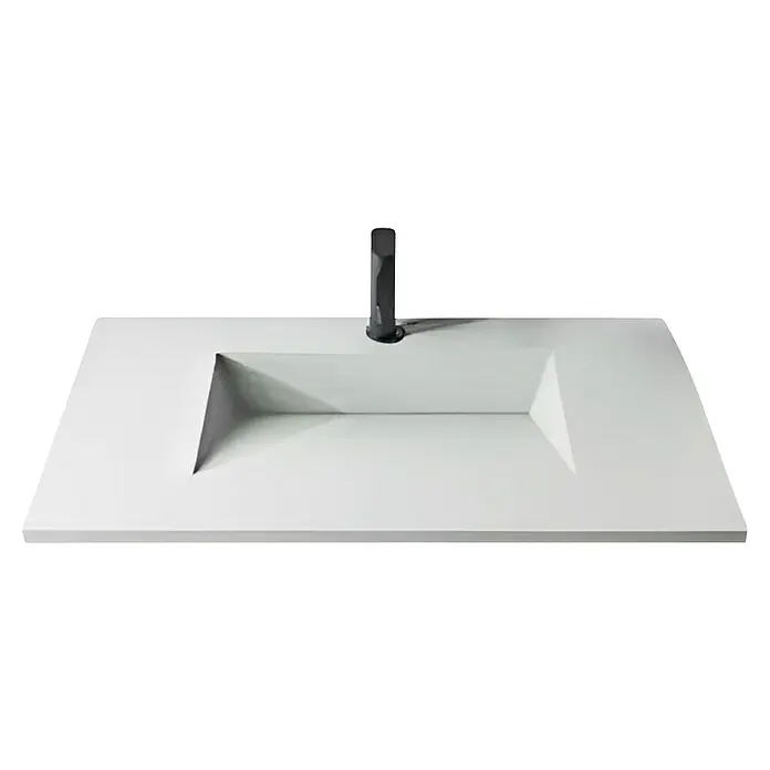 Lavabo Cairo - 81 x 46 cm, Con esmalte antibacteriano, Orificios para grifo: Medio, Sin desbordamiento, Blanco - Primer plano de un moderno lavabo sobre encimera rectangular de piedra blanca con grifo negro.