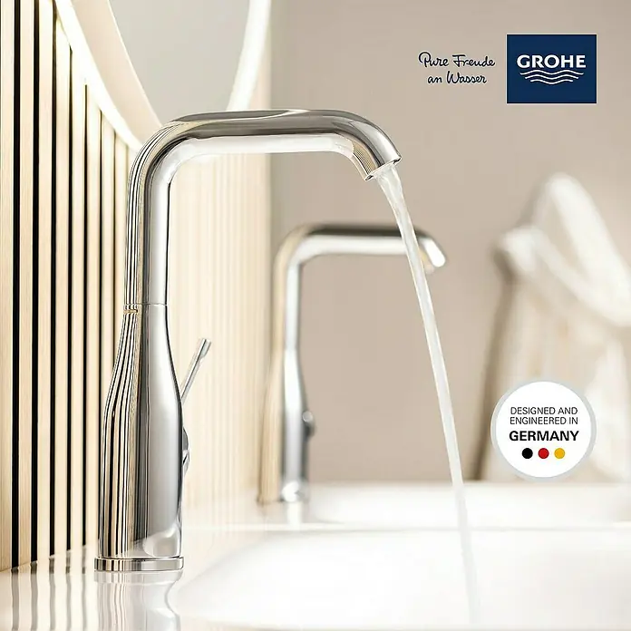 Grohe Essence Waschtischarmatur M-Size - Chrom, Glänzend - Elegante Grohe Armatur im Badezimmer. Die hochwertige Armatur mit klaren Linien und glänzendem Chrom sorgt für einen modernen Touch.