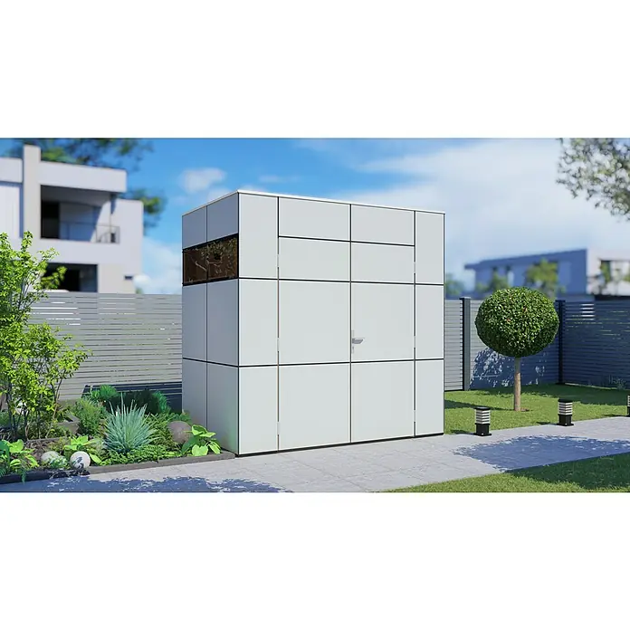 Bertilo Gerätehaus HPL Mini - Außenmaß inkl. Dachüberstand (B x T): 160 x 230 cm, Holz, Silbergrau - Ein modernes Gartenhaus mit weißer Fassade und integriertem Fenster, umgeben von einer gepflegten Grünanlage.