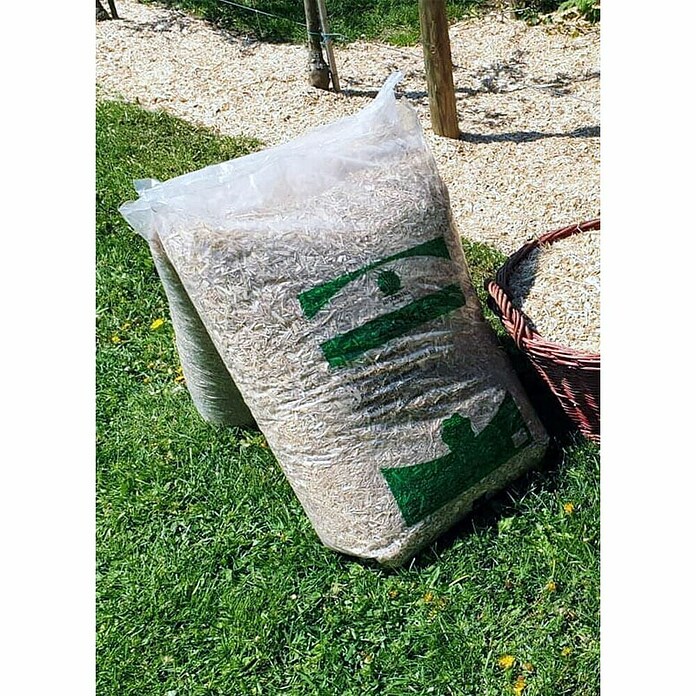 Organska zastirka Miskantus  (7 kg) | 7529 - Pflanzenstärkungsmittel | IAHD - Pflanzenschutz | IAH - Dünger / Pflanzenschutz | IA - Gartenhartware | I - Stadtgarten | BAUHAUS