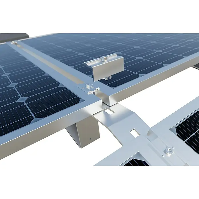 Solavento Endklemme - Aluminium, Geeignet für: Flachdach - Solarmodule mit dunkelblauen Zellen und silbernen Rahmen, mit metallischer Montagehardware.