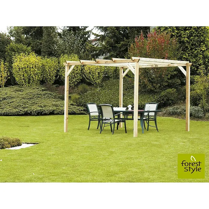 Cerland Pérgola estándar Patagonie - L x An: 300 x 300 cm, Natural - Una pérgola de madera con mesa y sillas en el jardín, ideal para comidas al aire libre.