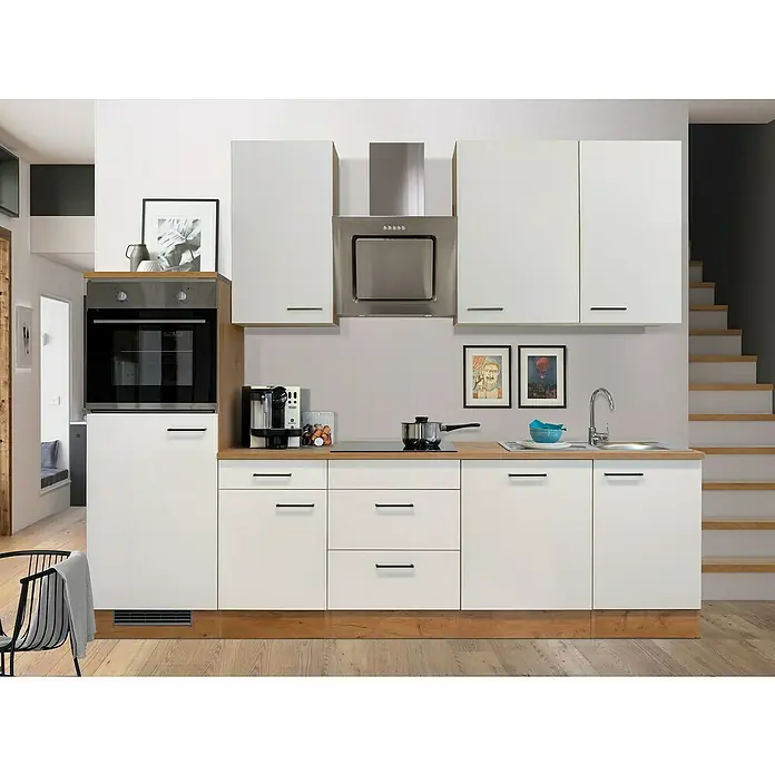Flex-Well Avila Küchenzeile Typ 1 - Breite: 280 cm, Höhe: 234 cm, Magnolia, Mit Elektrogeräten - Moderne Küche mit weißen Schränken, hölzerner Arbeitsplatte und Edelstahlgeräten, die ein stilvolles und funktionales Design zeigt.