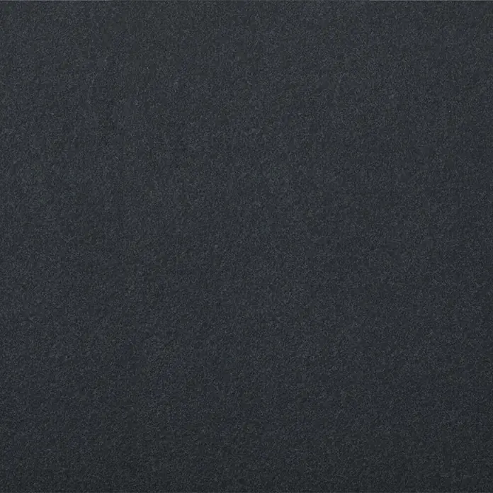 Terrassenfliese Manhattan 2.0 - 60 x 90 x 2 cm, Schwarz, Matt - Dunkelgraues Texturmuster, ideal als neutraler Hintergrund für Produktdarstellungen und Designprojekte.