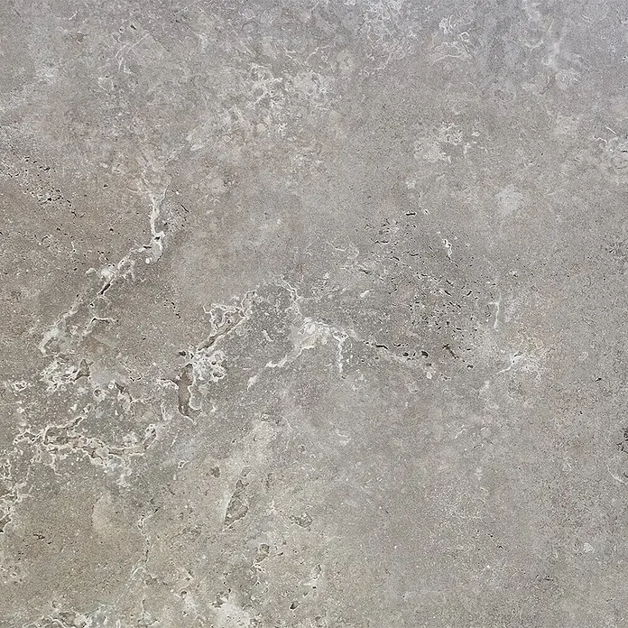 Feinsteinzeugfliese Tivoli Stone - 60 x 119,5 cm, Smoke, Glänzend - Graue Natursteinfliese mit variierter Textur und weißer Maserung.