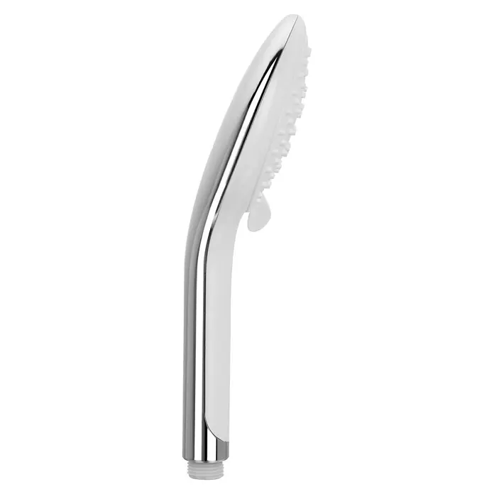 Mixomat Handbrause Langfoss - Anzahl Funktionen: 3 Stk., Weiß - Nahaufnahme eines glänzenden, verchromten Handbrausekopfes, der ein modernes und minimalistisches Design für Badezimmerarmaturen aufweist.