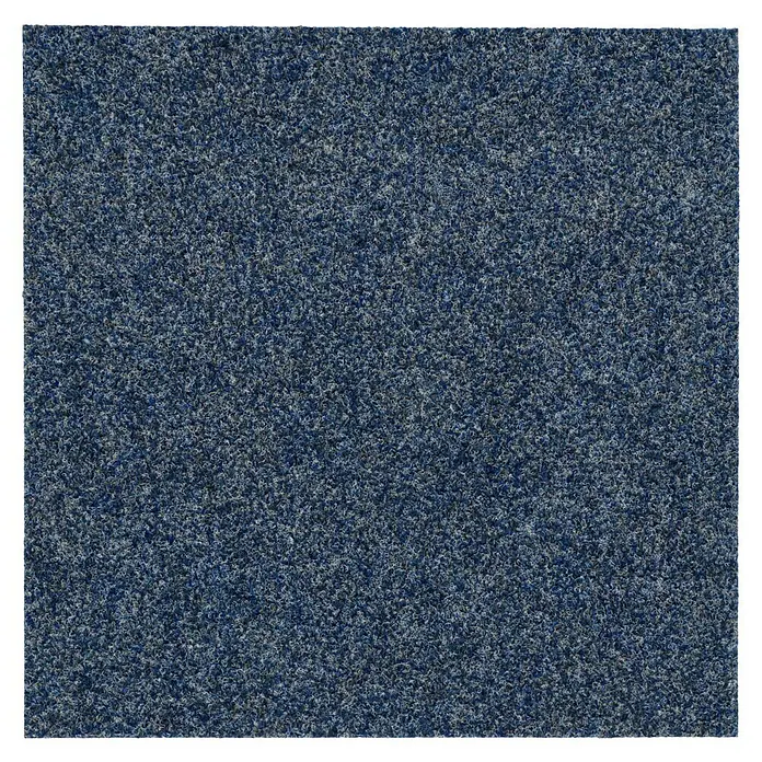 Teppichfliese Rally - Nadelfilz, 100 % Polypropylen, Jeansblau - Nahaufnahme eines blauen Teppichs mit einer feinen, strukturierten Oberfläche, ideal für Wohn- oder Geschäftsräume.