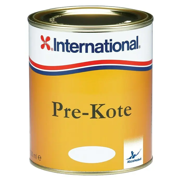 International Vorstreichfarbe Pre-Kote - Blaugrau, 750 ml - Ein gelbe Dose International Pre-Kote Grundierung, ideal für den Schutz von Oberflächen vor dem Lackieren, hochwertige Vorbereitung.