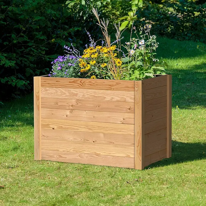 Dobar Hochbeet Douglasie - 106 x 65,5 x 76 cm, Holz, Natur - Ein quadratischer Pflanzkasten aus Holz mit bunten Blumen auf einem Rasen.