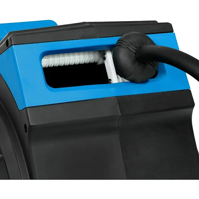Güde Automatische Schlauchtrommel - Schlauchlänge: 15 m, Betriebsdruck: 12 bar - Nahaufnahme einer blauen und schwarzen Schlauchtrommel mit schwarzem Schlauch und weißer Führung.