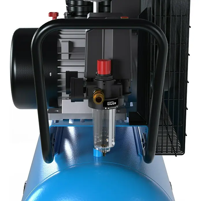 Güde Kompressor 700/10/100 - 4.000 W, Max. Druck: 10 bar, 100 l, Schmierung: Ölgeschmiert - Detail eines Kompressors: blauer Tank, schwarzer Rahmen, Motor und roter Druckregler mit transparentem Wasserabscheider.
