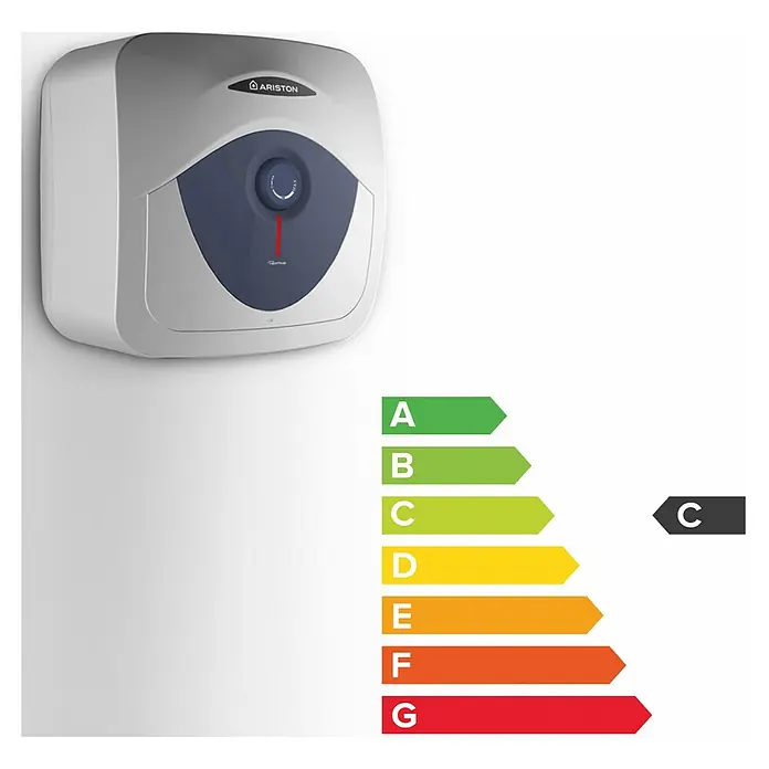 Ariston Termo eléctrico Blu Evo RS - 30 l, 1.500 W - Calentador de agua Ariston blanco con panel de control azul, mostrando una calificación de eficiencia energética 'C' en escala A-G.