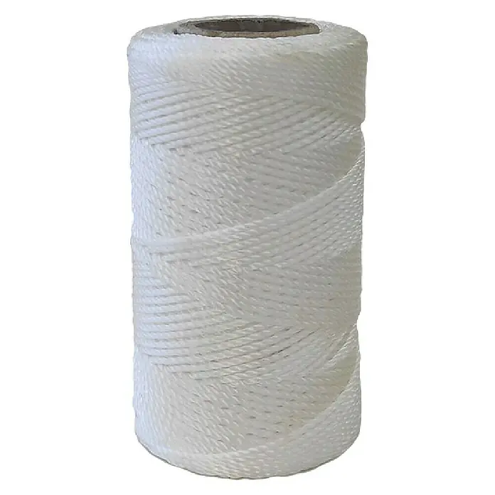 Cuerda - 1 mm x 100 m, Plástico, Blanco, Carga soportada: 21 kg - Primer plano de un rollo de cordel blanco, bien enrollado, ideal para manualidades, jardinería y diversos otros proyectos.