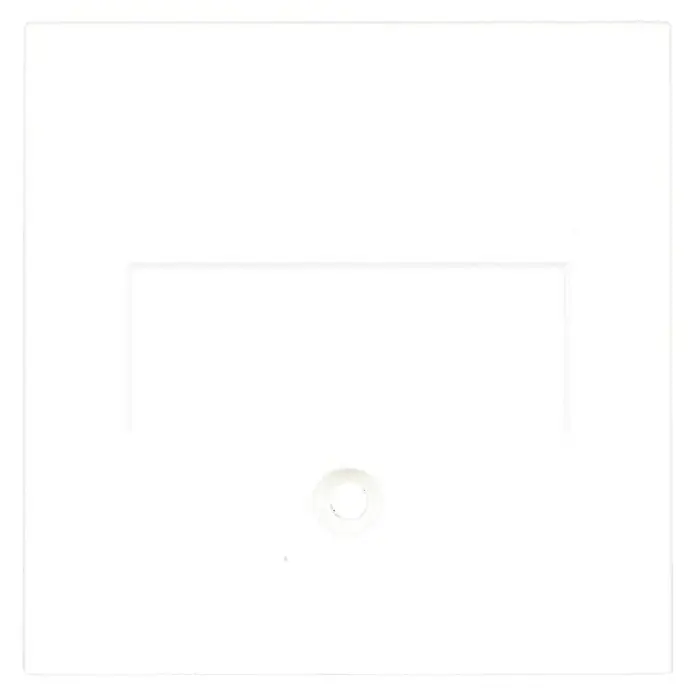 Panasonic Karre Plus 55 Blindabdeckung WDTR07011WH-EU1 - Reinweiß (ähnlich RAL 9010), Matt, Kunststoff, Unterputzmontage - Weiße Abdeckplatte für Schalter/Steckdose mit rechteckiger Aussparung und kreisförmigem Element.