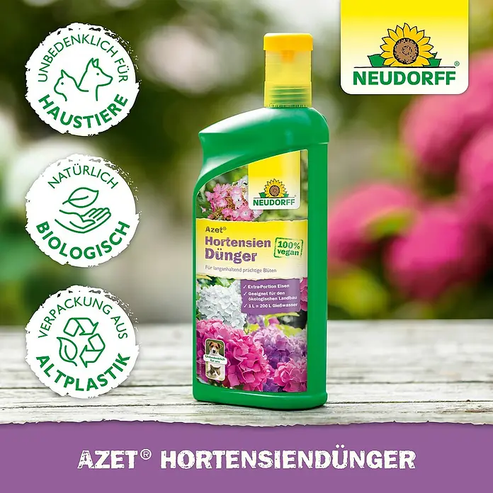 Neudorff Azet Hortensiendünger - 1 l - Produktfoto von Neudorff Azet® Hortensiendünger, einem veganen Dünger für langanhaltend prächtige Hortensienblüten, verpackt in einer Altplastikflasche.