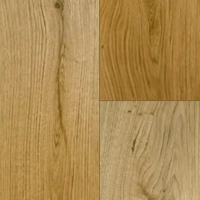 Parkett Eiche Rustikal - Eiche Rustikal, Landhausdiele, 1.900 x 190 x 14 mm - Nahaufnahme von drei Holzpaneelen mit unterschiedlichen Maserungen und Farbtönen, die die natürliche Schönheit des Materials hervorheben.