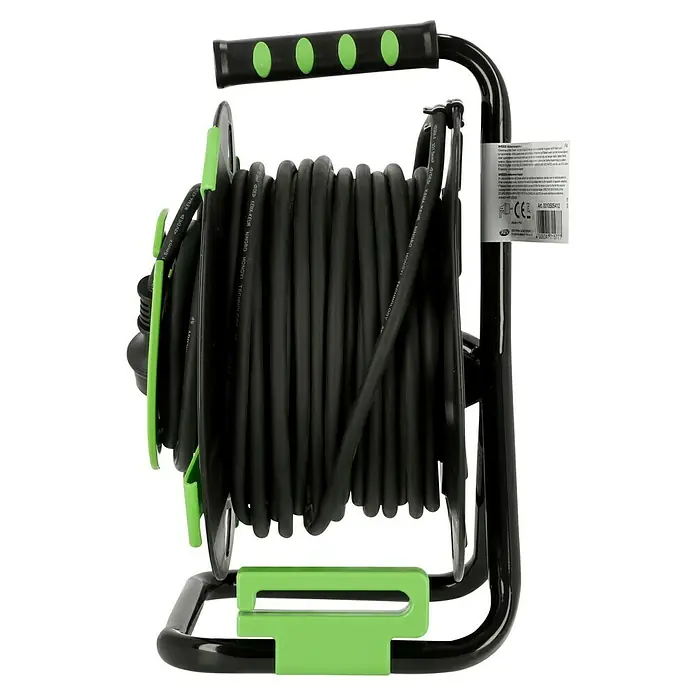 REV Kabeltrommel H05RR - Kunststoff, 25 m, H05RR-F, IP44 - Eine Kabeltrommel mit schwarzem Kabel auf einer grünen und schwarzen Halterung. Praktisch für Baustellen und andere Anwendungen.