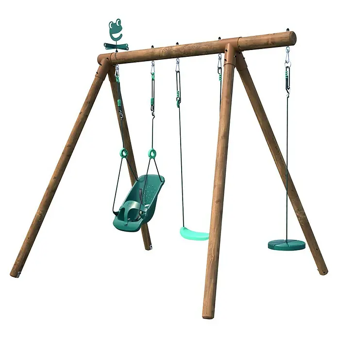Soulet Schaukel Tiago - B x L: 166 x 242 cm, Holz - Ein detailreiches Bild einer Schaukel mit drei Schaukeln, darunter eine Babyschaukel, auf einem Spielplatz mit dunklem Hintergrund.