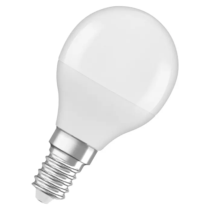 Osram Star Bombilla LED Classic P 40 - E14, No regulable, Blanco cálido, 470 lm, 5,5 W - Primer plano de una bombilla LED con un bulbo blanco mate y una base de rosca plateada, combinando eficiencia energética y diseño moderno.