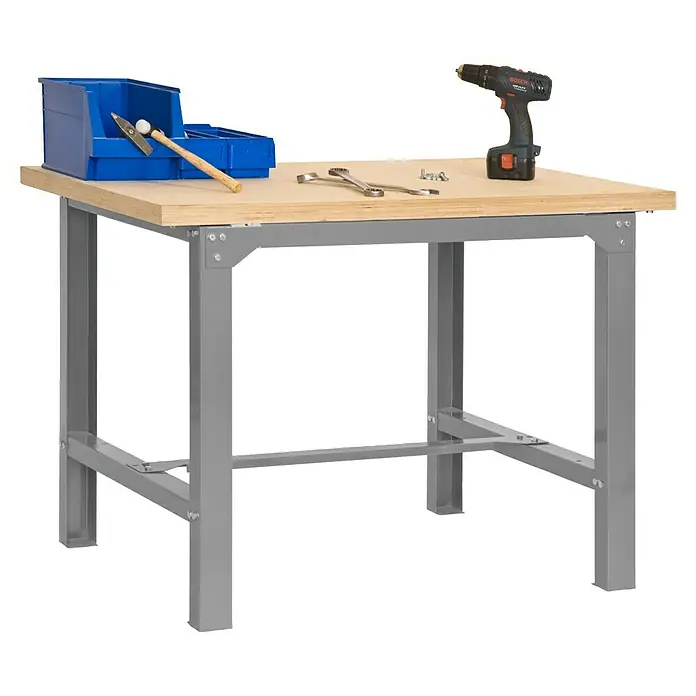 Simonrack Simonwork Werkbank BT-6 Plywood 1200 - L x B: 120 x 75 cm, Arbeitshöhe: 86,5 cm, Belastbarkeit: 600 kg, Grau - Werkbank mit Werkzeugen wie Hammer, Schraubenschlüssel und Akkuschrauber auf einer Holzplatte mit grauem Gestell.