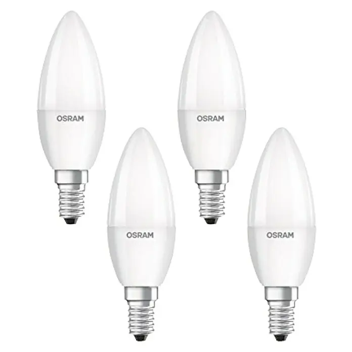 Osram Bombilla LED Vela Pack 4 - E14, 470 lm, 5 W - Primer plano de cuatro bombillas LED blancas Osram en forma de vela, ideales para una iluminación elegante y energéticamente eficiente.