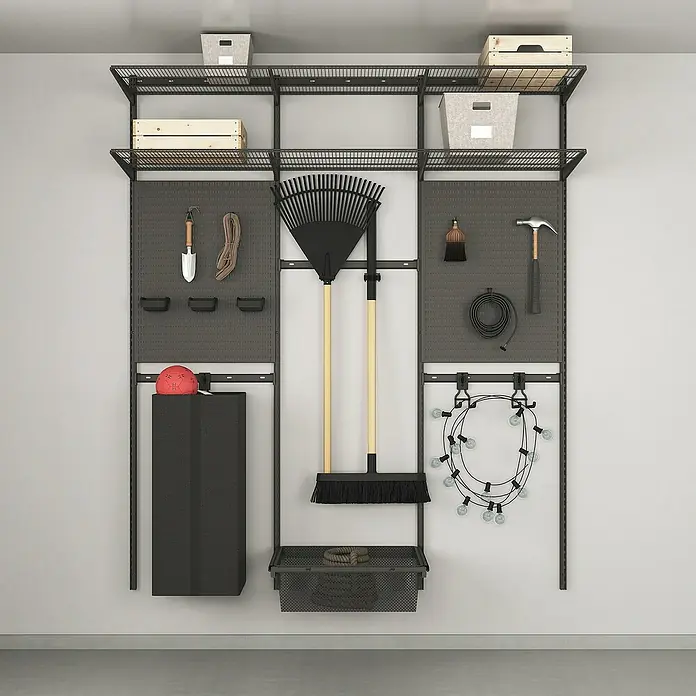 Elfa Garage+ by Elfa Wandregal-Set Garten - B x T x H: 185,5 x 52,2 x 217,2 cm, Grau, Stahl - Schwarzes Metall-Garagenorganisationssystem mit Regalen, Lochwänden, Haken und Körben zur Werkzeugaufbewahrung.