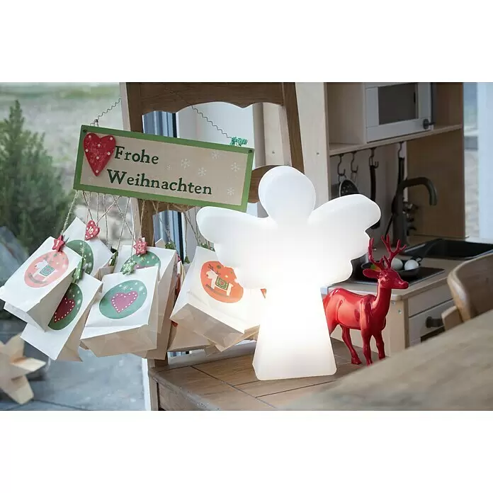 8 Seasons Design Shining LED-Solar-Weihnachtsleuchte Angel - Weiß, L x B x H: 10 x 34 x 40 cm - Stimmungsaufnahme
