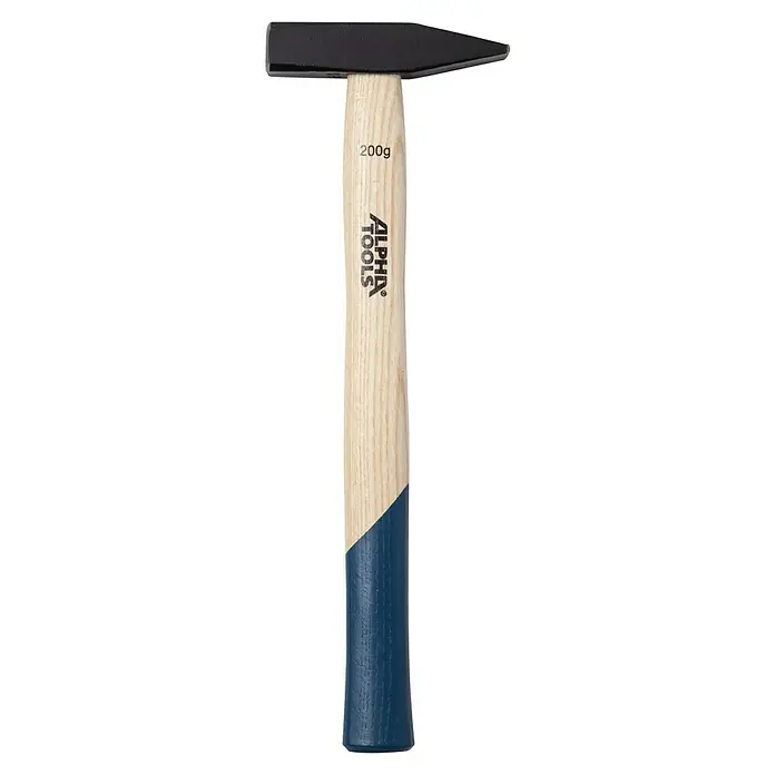 Alpha Tools Schlosserhammer - 200 g, Eschenholz - Ein 200g schwerer Schlosserhammer mit einem Holzgriff, der teilweise blau lackiert ist. Ideal für Werkstattarbeiten und Heimwerkerprojekte.