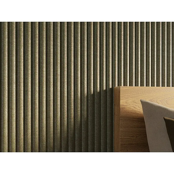 CanDo Akustikpaneel Curve - Sage, 2.600 x 300 x 19 mm, 2 Stk. - Nahaufnahme einer geriffelten Wandplatte in Erdtönen, die eine beruhigende Textur und ein modernes Design bietet.