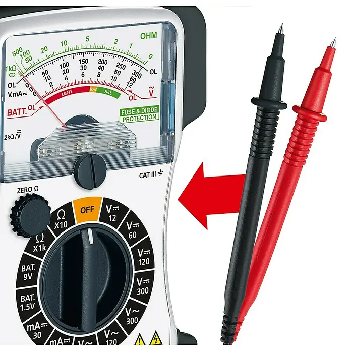 Laserliner Spannungsprüfer MultiMeter-Home - Batteriebetrieben, 1,5 V - Analoges Multimeter mit Drehschalter und analoger Anzeige, dazu rote und schwarze Prüfkabel.