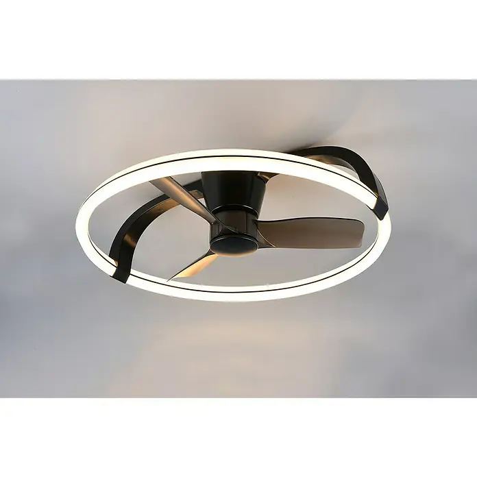 Trio Lighting Ventilador de techo Stockholm - Negro, 73 cm, 37 W, Blanco cálido - Primer plano de un ventilador de techo moderno con iluminación LED integrada. El diseño es elegante y funcional.