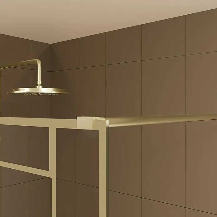 Aurlane Duschwand Art Deco Rec - B x H: 120 x 195 cm, Gebürstet, Gold - Moderner runder Duschkopf in Goldoptik und passende goldgerahmte Duschabtrennung in einem braun gefliesten Bad.