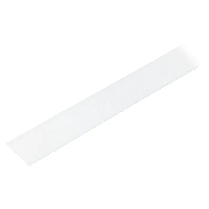 Paulmann Linion Abdeckung Gerade - L x B x H: 3,6 x 100 x 0,1 cm, Weiß - Ein weißes, rechteckiges Klebeband liegt diagonal auf einem schwarzen Hintergrund mit horizontalen schwarzen Linien. Das Klebeband ist unbeschriftet.