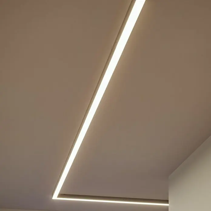 Paulmann Linion Lichtkanal - Warmweiß, Chrom matt, L x B x H: 100 x 4 x 4 cm - Deckenleuchte mit integrierter LED-Beleuchtung, die ein modernes und minimalistisches Design für eine helle und angenehme Raumausleuchtung bietet.