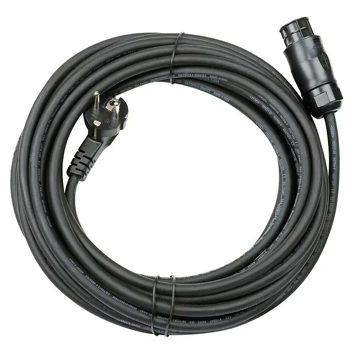 Schwaiger Anschlusskabel - 10 m - Aufgerolltes schwarzes Verlängerungskabel mit Eurostecker und wasserdichtem Stecker.