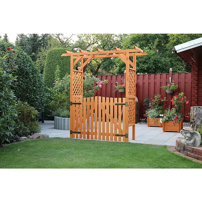 Promadino Pergola Bamberg - Höhe: 208 cm, Ausführung: Tür - Ein hölzernes Gartentor mit Rosenbogen in einem gepflegten Garten, der einen idyllischen Zugang bietet.